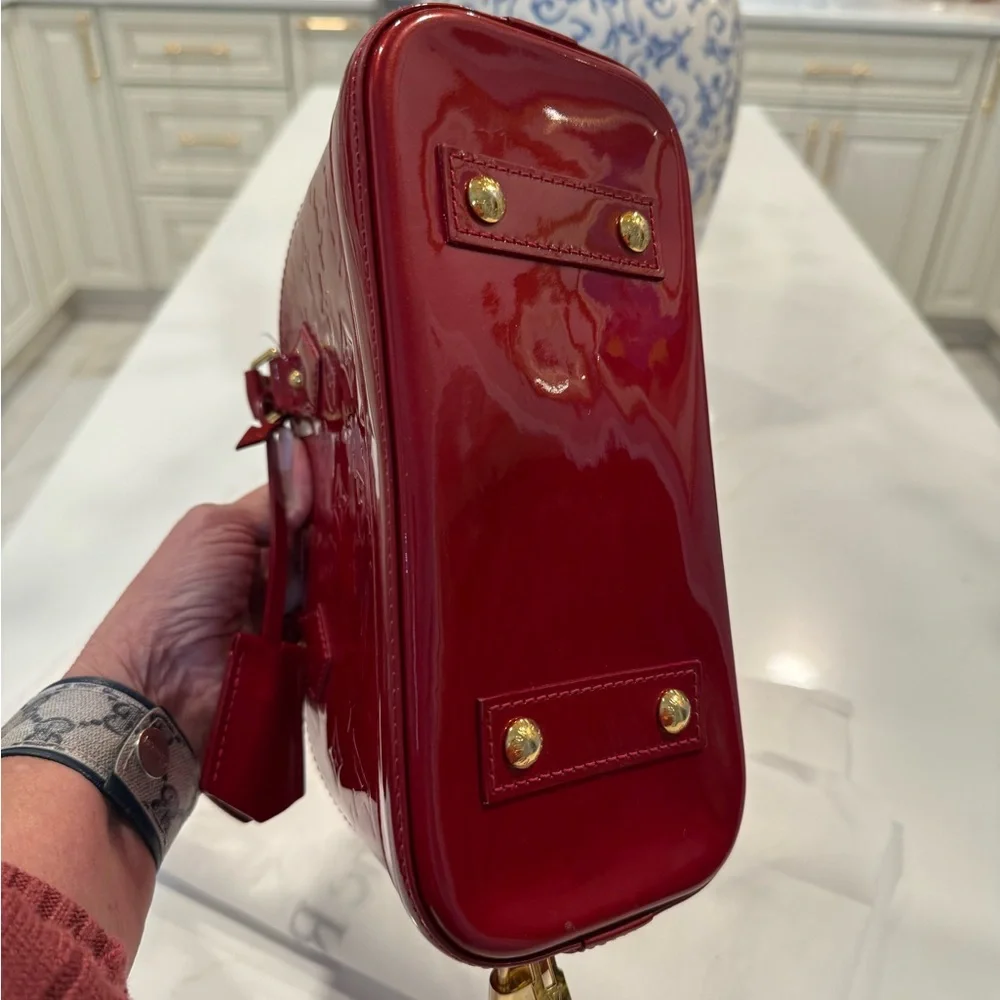 Louis Vuitton Vernis Alma BB